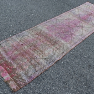 Herki runner rug, Unique vintage rug 2.5 x 10.1 Turkish rug, Boho decorative rug, Corridor rug, Hallway rug, Stair rug, Home decor SR8434