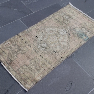 Oushak rug, Natural wool rug, Turkish rug, Aztec rug, Floor rug 1.5 x 3.3 ft Vintage rug, Handmade rug, Small wool rug, Doormat SR10103