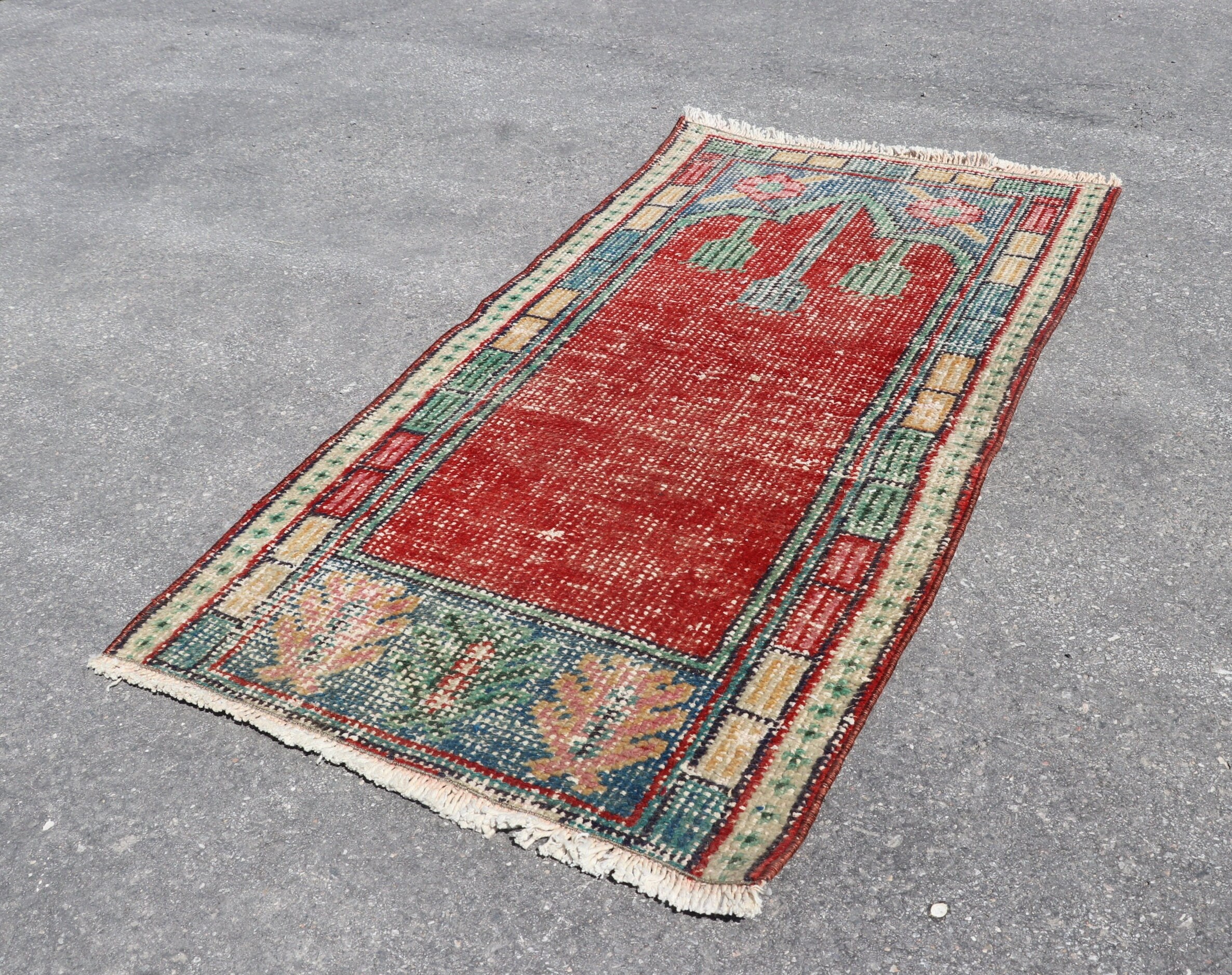 Small Rug, Vintage Rug Turkish Rug 2.0 X 3.8 Ft Boho Rug, Bathroom