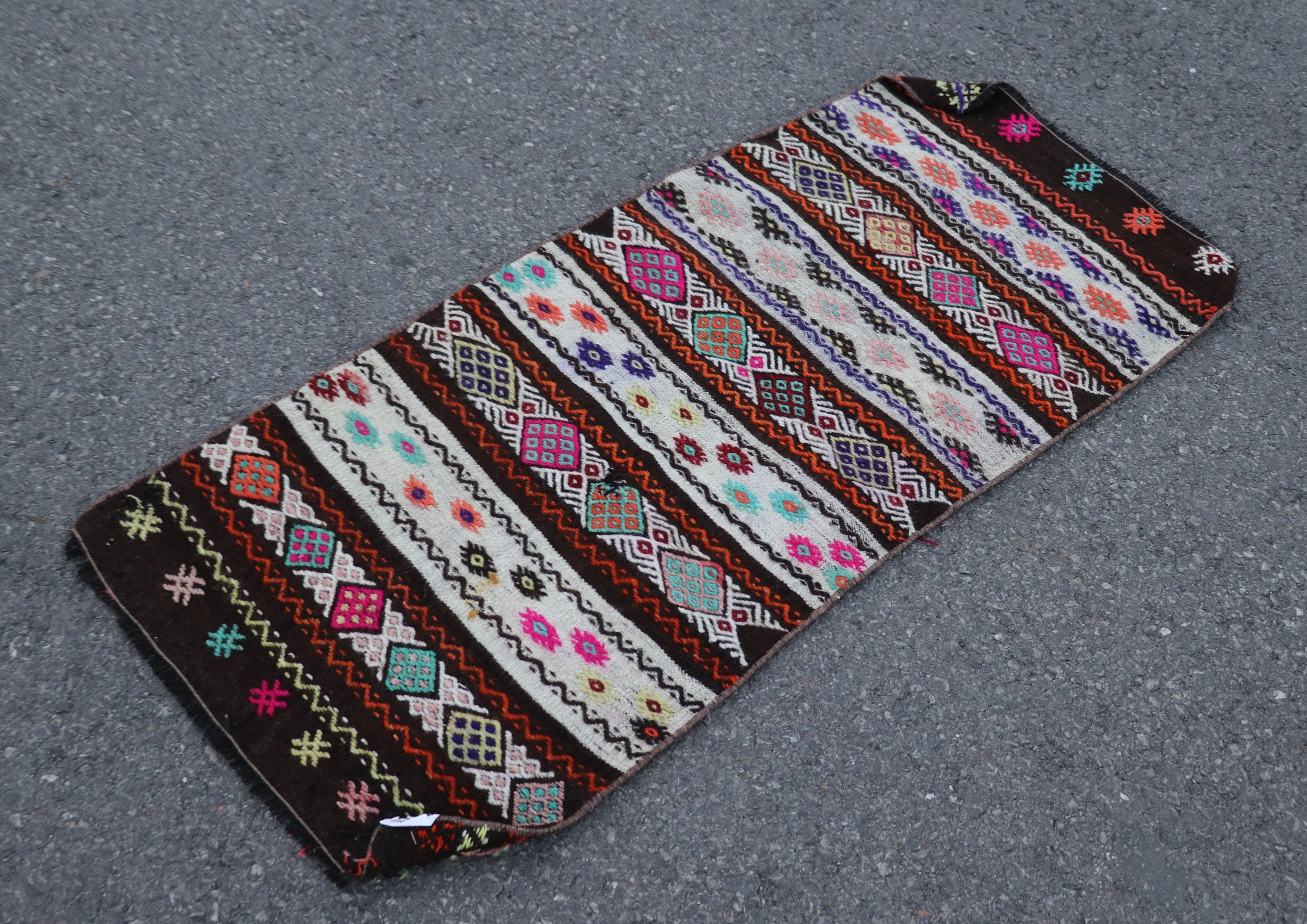 Turkish small area rug, Vintage handmade kilim rug, Bohemian rug, Colorful kilim rug, Home decor, Doormat rug, Kilim, 1.9 x 4.3 ft SR9326