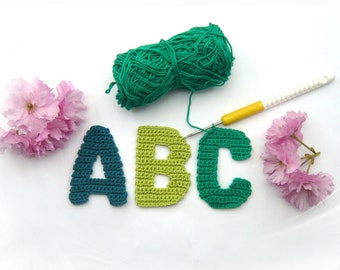 Crocheted letters and numbers, 7 cm, for sewing on; name appliqué in desired color for school cones