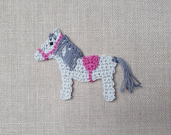 Horse crochet appliqué, grey horse to sew on, crocheted horse appliqué, saddle in desired color