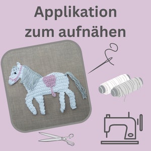 weisses Pferd Applikation zum aufnähen, Pony für die Schultüte, Sattel in Wunschfarbe, Häkelapplikation Bild 3