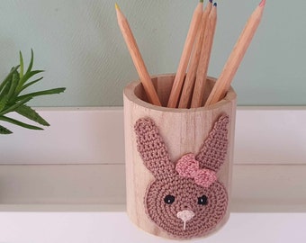 Hase Stiftehalter aus Holz, Geschenk für Kinder, Stiftebecher Ostern, Tierliebe