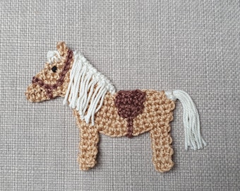 Small Haflinger horse - saddle in desired color - crochet appliqué made of 100% cotton