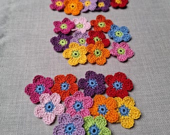 small crochet flowers 2-colored, 4 pcs. colorful crocheted flowers, scattered flowers color choice