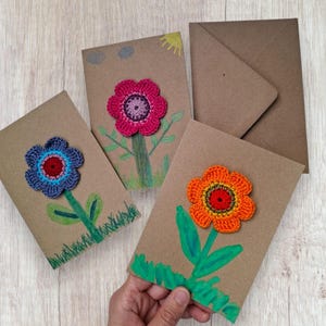 DIY Bastelset Karte mit Häkelblume – Kreativ-Set für Kinder & Erwachsene zum Selbstgestalten – Geschenkidee für Geburtstag usw.