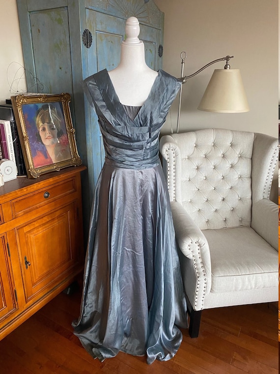 Lovely 59s DuBarry Silver Gown