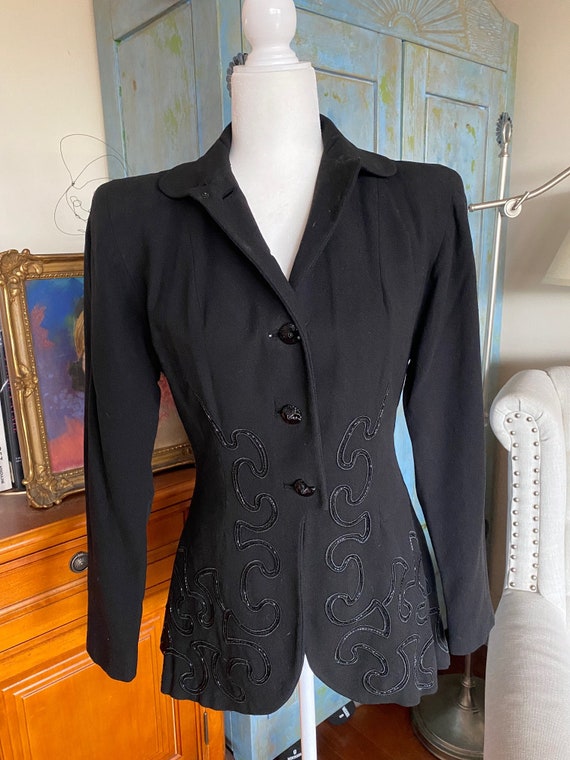 Beautiful 1940's Blazer with strong shoulder pads… - image 2