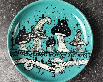 Handcrafted Ceramic Cat Bowl: Whisker Fatigue Relief, Shallow Dish, Cat Gift