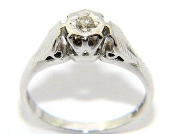 Ladies/women's 18ct/18carat White Gold, illusion set Diamond Ring, Size I