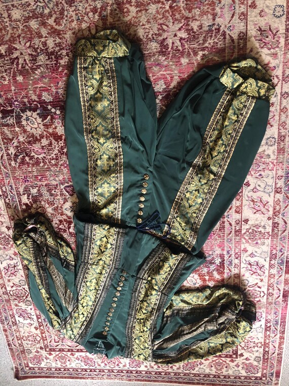 Renaissance royal outfit museum reproductions of very fine quality Jacquard XXL View 3