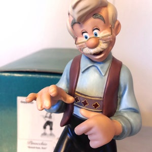 Pinocchios father Geppetto Goodbye Son porcelain figure Disney classic collection MIB image 2