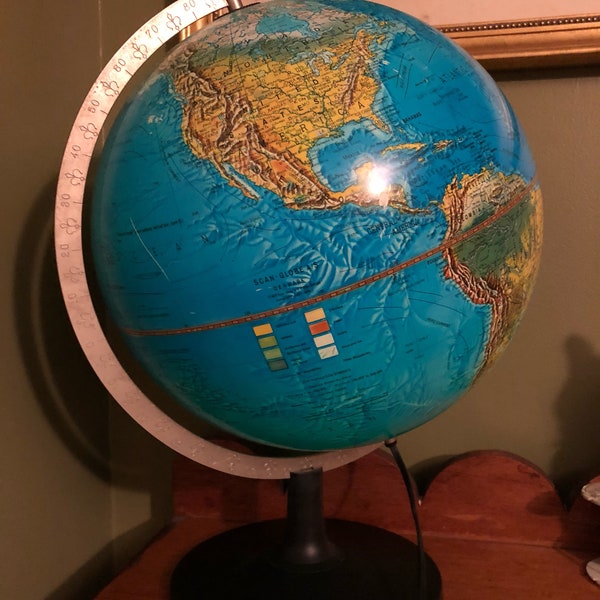 Globe earth geographic 12" lighted. 1972. Scan-globe Co., made in Denmark.