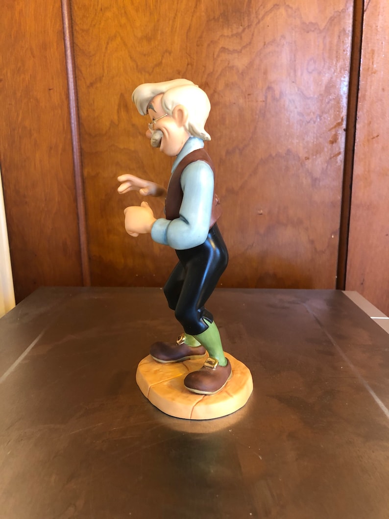 Pinocchios father Geppetto Goodbye Son porcelain figure Disney classic collection MIB image 9