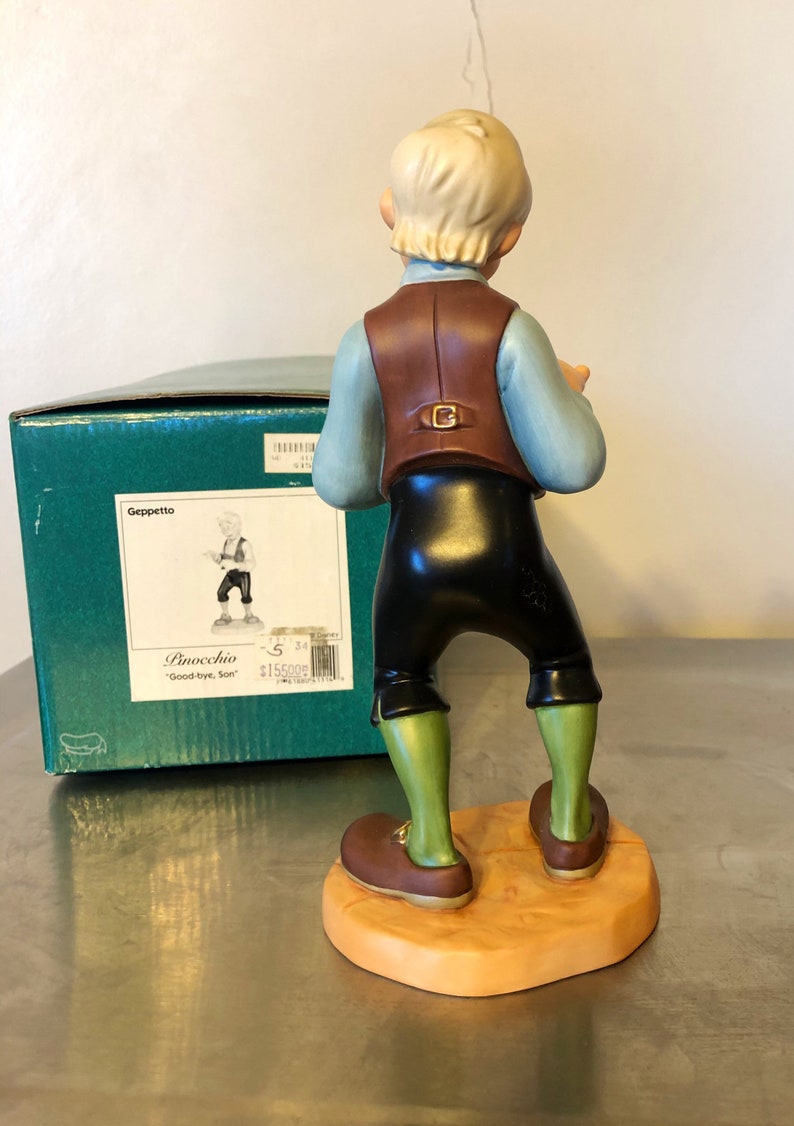 Pinocchios father Geppetto Goodbye Son porcelain figure Disney classic collection MIB image 6