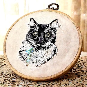 Realistic Custom Pet Portrait Embroidery Art – Personalized Pet Memorial Gift – Hand Stitched Thread Painting Dog Cat Portrait from Photo