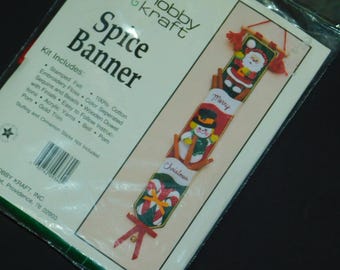 Christmas Banner Door Decoration Stamped Felt Craft Kit - Holiday Wall Decor Snowman & Santa - Sealed