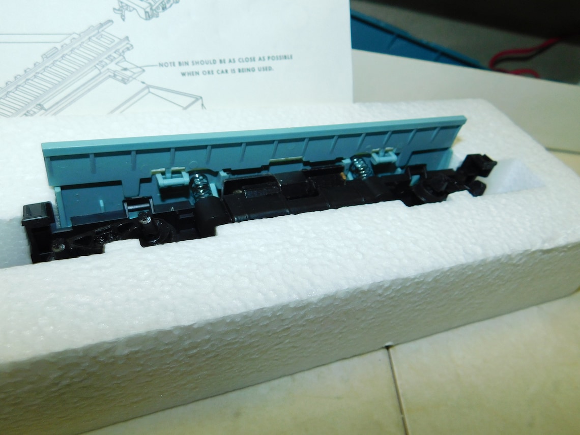 Vintage Tyco Ore Dump Car Set No 925 Unloads Ore by Remote Etsy