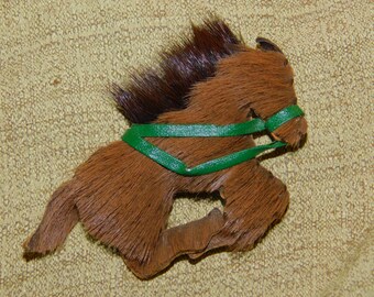Horse Hair Brooch ~ Native Whip-stitched Western / Country Cowgirl Jewelry Decor
