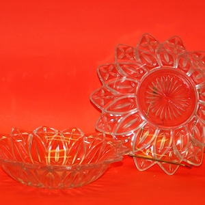 2 bowls Clear PETAL by Federal Glass Co ~ 8 1/4&quot; cereal / soup bowls ~ Discontinued 1960 Petal star Serving ~ crystal petal ware