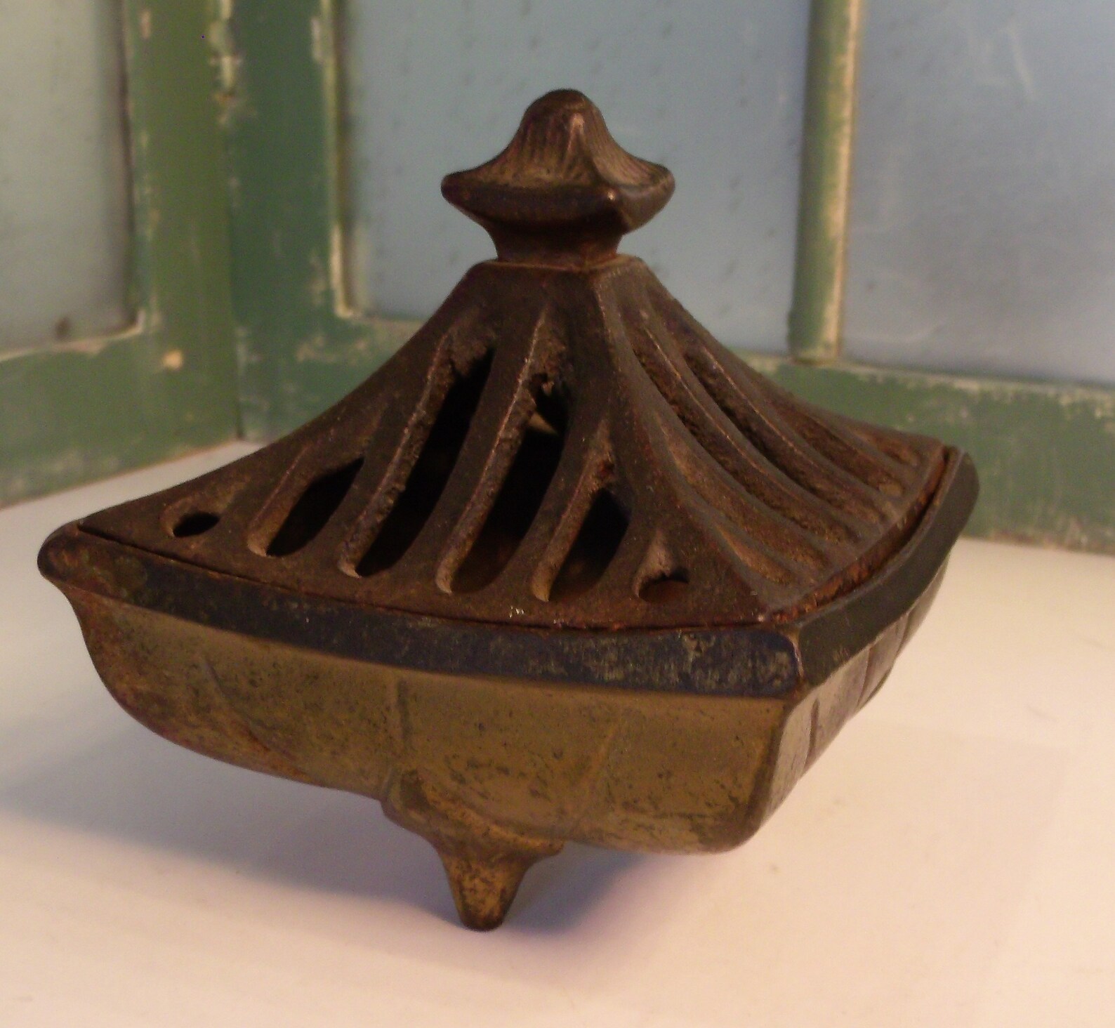 Antique VanTines Incense Burner Cast Iron Ribbed 3 Toed Etsy