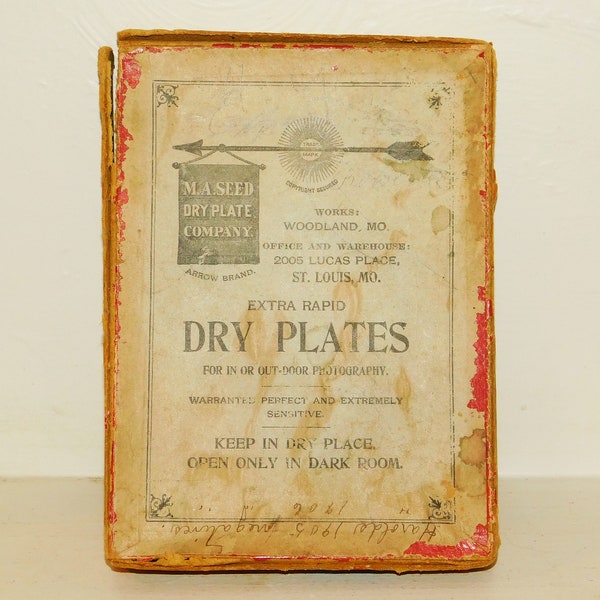 M.A. Seed Dry Plate Box with Negatives of Baby / Infant ~ Photography Collectibles Dark Room Glass Negative