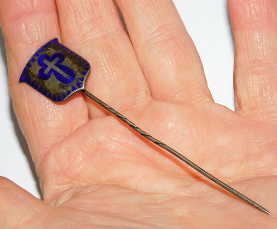 Épingle à Cravate Ou Chapeau En Argent Sterling Avec Croix Et Pierres Bleues - Occasion