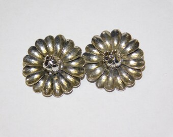 Mid Century Silver Clip On Earrings: 3D Flowers