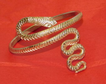 Vintage Snake Arm Bracelet ~ Egyptian Revival Cleopatra Style Silver Tone Serpent Armlet Cobra