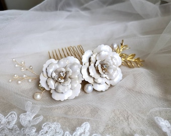 Amelia- gold floral bridal headpiece, floral bridal hair comb, wedding hair accessories, white blossom hair comb, wedding hair piece