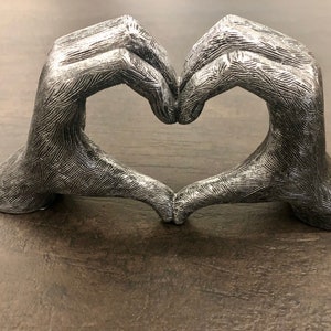 Sculpture de mains gestuelles d'amour, bronze argenté vieilli, taille réelle 26 cm/10 po. Saint-Valentin Je t'apprécie, cadeau d'anniversaire de mariage Antique-Silver