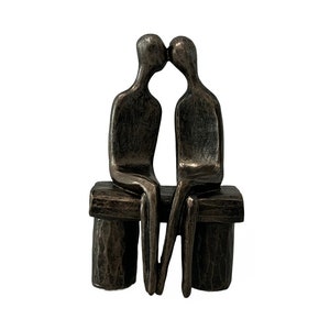 Affectionate Couple Sitting On a Bench Romantic Sculpture Anniversary Statue Love Romantic Figurine ornament for couples Valentine's Day