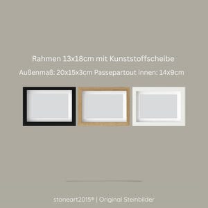 May include: Three rectangular picture frames in black, light wood, and white finishes. Each frame includes a plastic pane and a mat. Text states: Rahmen 13x18cm mit Kunststoffscheibe, Au&szlig;enma&szlig;: 20x15x3cm, Passepartout innen: 14x9cm, stoneart2015 Original Steinbilder.