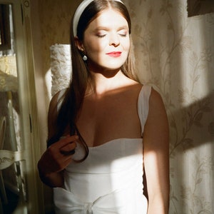 Bride ivory color headband perfect for an classic, elegant and chic weeding outfit, bride handmade hair accessories, 50’s bride look