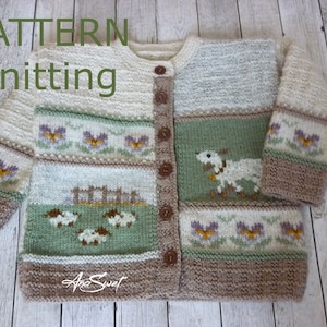 Peut inclure: Modèle de tricot pour un cardigan avec un motif de mouton et de clôture. Le cardigan est brun, blanc et vert avec des fleurs violettes. Le modèle s'appelle "tricot".