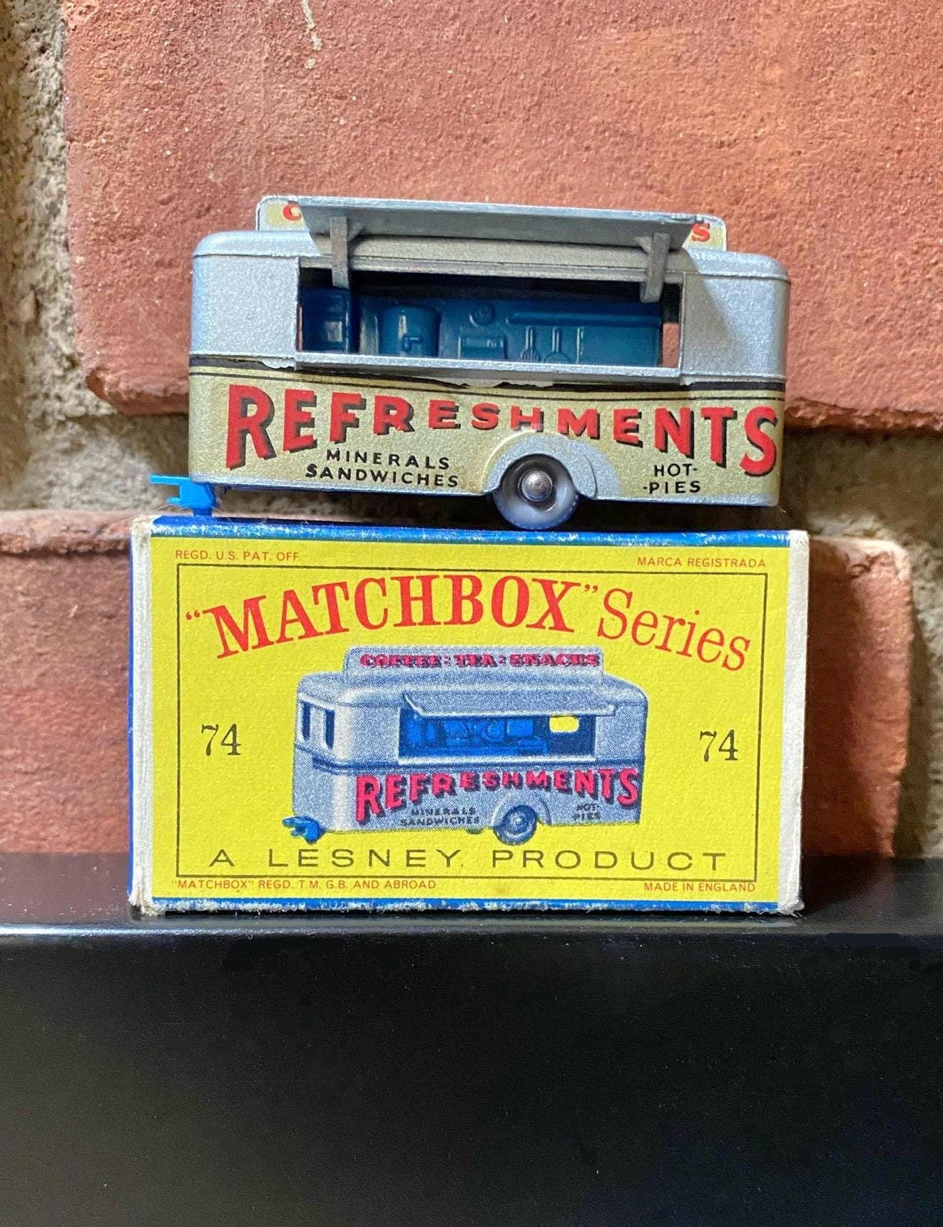 Matchbox Lesney N. 74A V-4 Mobile Refreshments Mensa Crema - 1959 RESTAURATO Code3