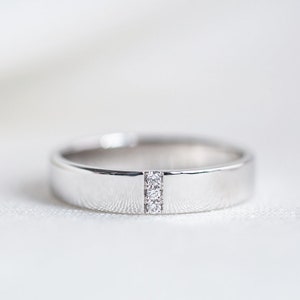 Vertical Diamond Row Wedding Band/Band ring in 14K/18K solid gold and Platinum, men’s wedding band, unisex band, men’s ring