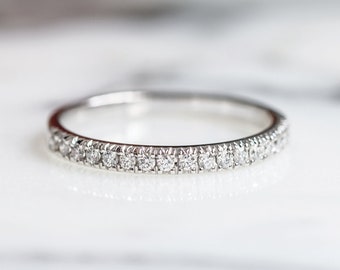 French pave Round Brilliant cut diamond ring in 14K/18K solid gold/Platinum, diamond wedding band ring