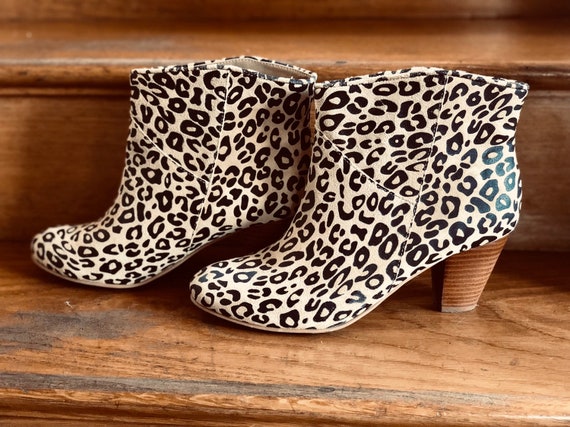 mia limited edition boots