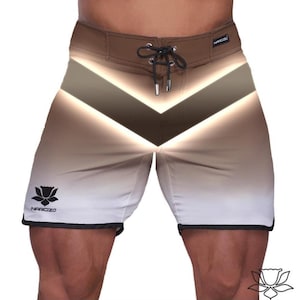 NEW! Men&#39;s 17inch Physique Shorts. Mocha Mousse