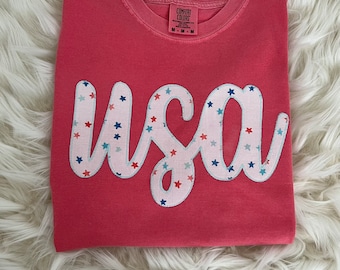 USA コンフォートカラー アップリケ T シャツ | 独立記念日モノグラム トップ | マミー アンド ミー 刺繍シャツ