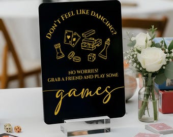 Don’t Feel Like Dancing Sign: Wedding Games Acrylic Decor