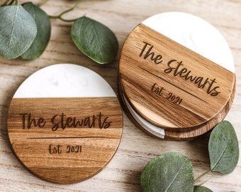 Engraved Marble & Acacia Wood Wedding Coaster: Personalized Couple Gift