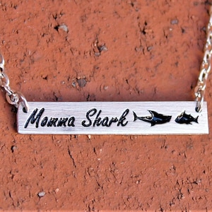 Momma shark - Momma shark necklace - Trending jewelry - Baby shark - Shark jewelry - Mothers jewelry - shark doo doo doo - Bar necklace