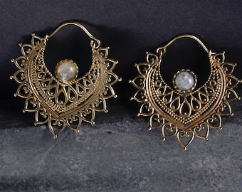 Earrings ~ INDIAN MOON ~ Hoop earrings with moonstone ~ Gemstone of femininity