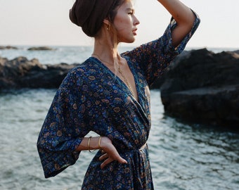 Long Kimono ~ AIMEE ~ Elegant Dressing Gown ~ Lightweight Bathrobe ~ Sexy Beachwear ~ Loungewear Kimono