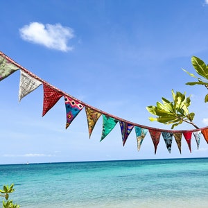 Colorful pennant chain made from recycled sari fabrics | Garland | 12, 16 or 20 pennants | indoor & outdoor