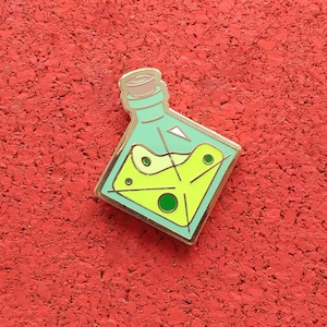 Elixir of Sticky Fingers, Hard Enamel Brass Lapel Pin