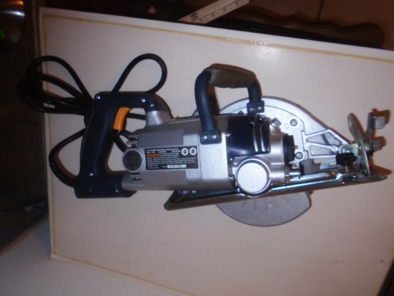 Framing Saw CHICAGO ELECTRIC 7 1 4 Inch Worm Drive Professional